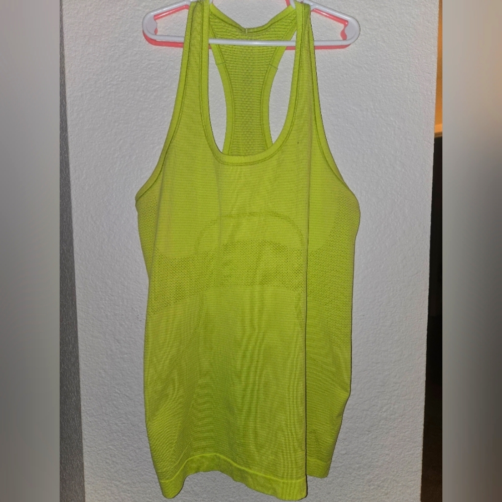 Lululemon Swiftly Tech Racerback Tank Top 2.0 Race  Electric Lemon Size 6